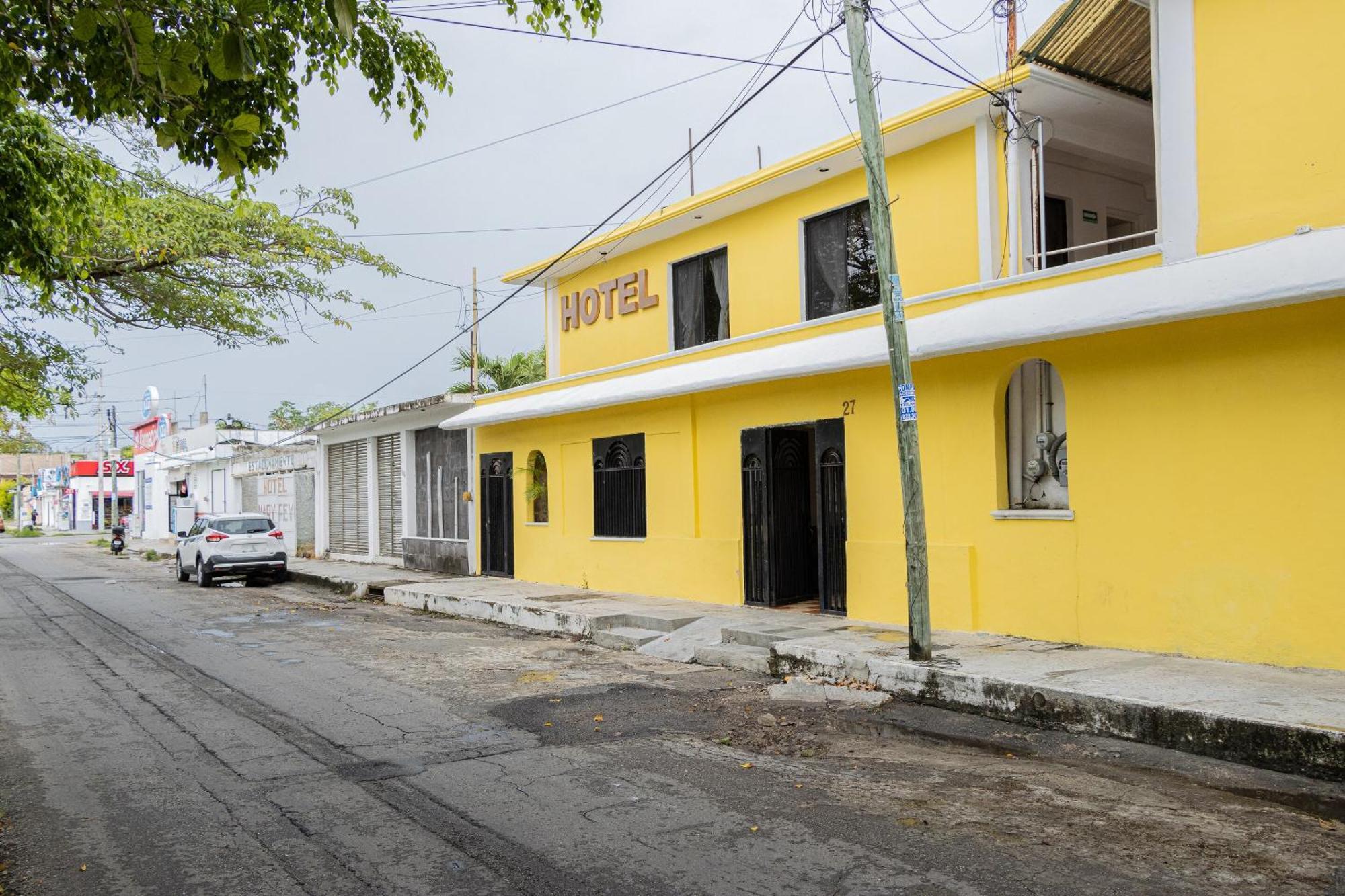 Oyo Hotel Marias,Aeropuerto Internacional De Chetumal Exterior photo
