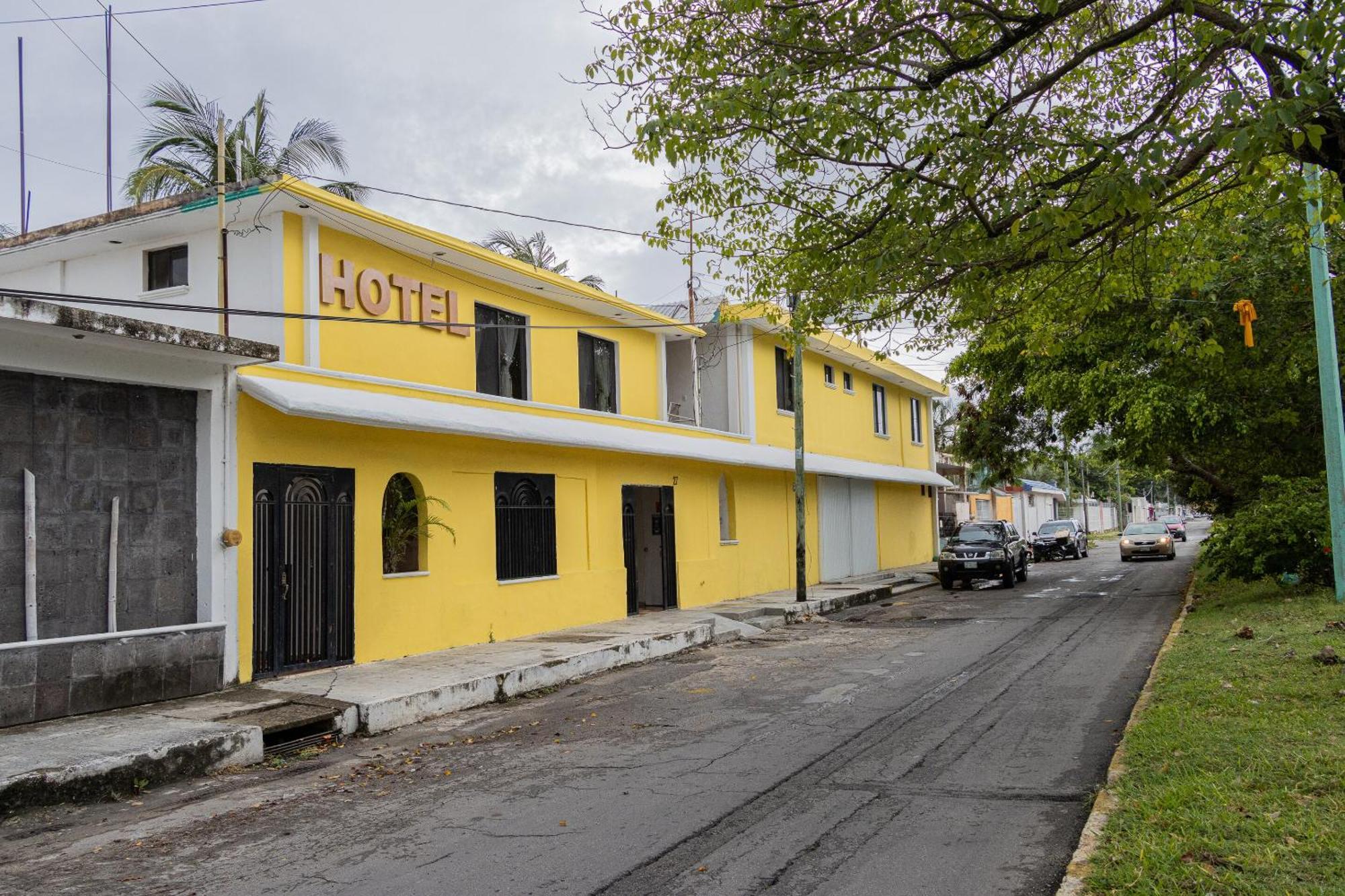Oyo Hotel Marias,Aeropuerto Internacional De Chetumal Exterior photo