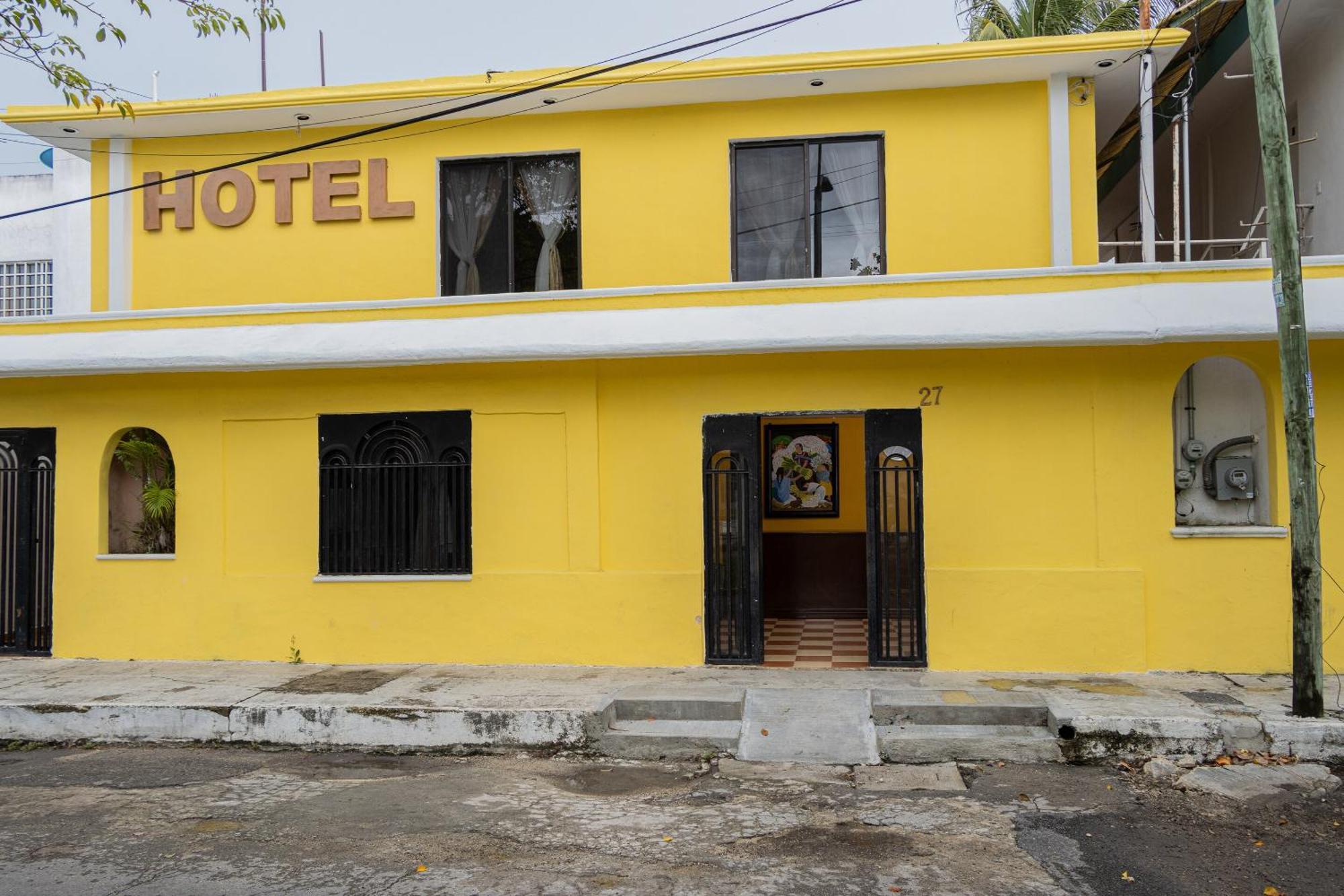 Oyo Hotel Marias,Aeropuerto Internacional De Chetumal Exterior photo